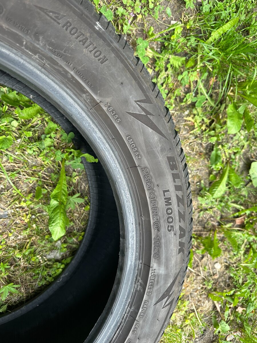 Predám zimné pneumatiky 285/45 R20 - 4