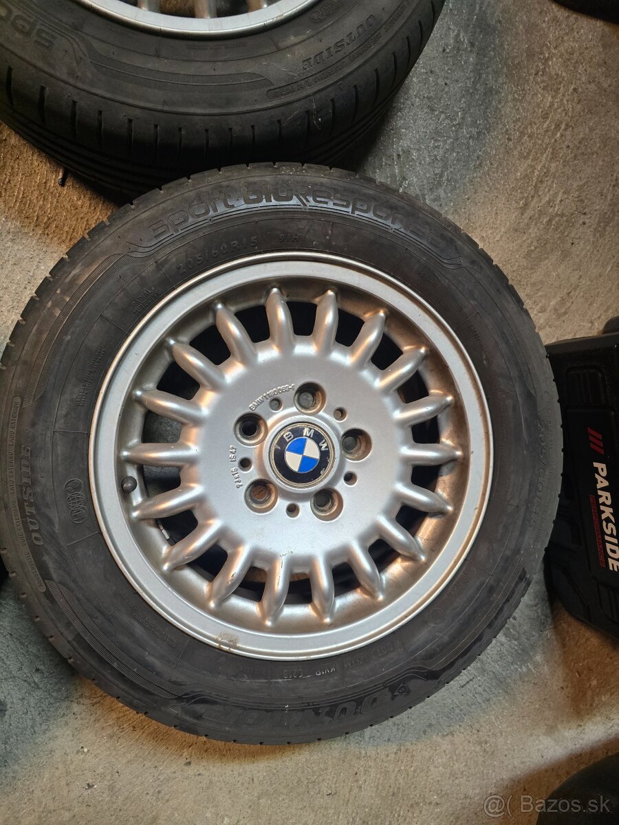 BMW zliatinove disky elektrony R15 5x120 s pneu Michelin - 4