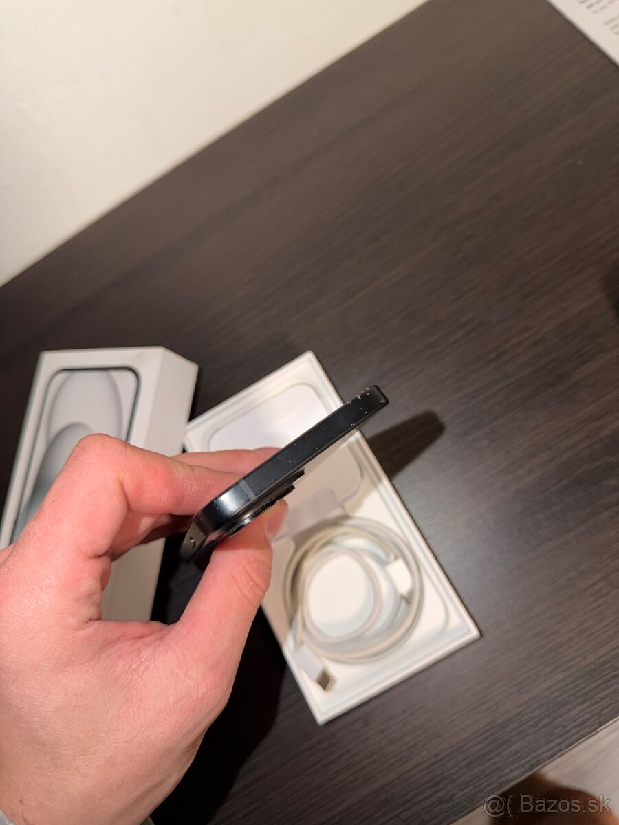 Apple Iphone 15 128GB - 4