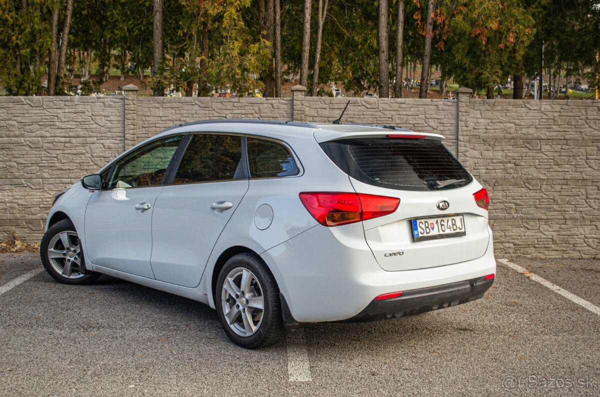 Kia Ceed SW 1.6 GDI - 4