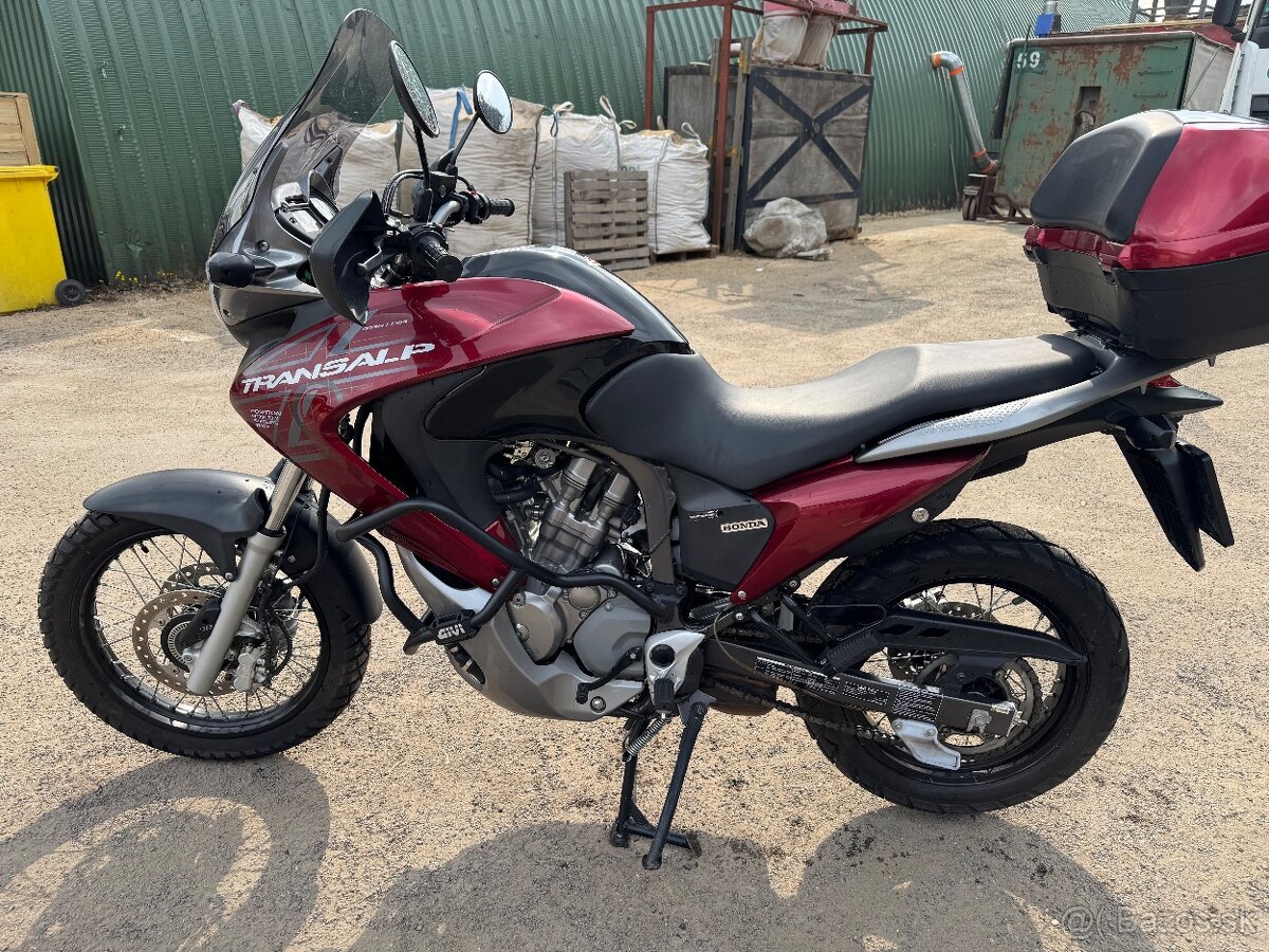 Honda Transalp 700 - 4