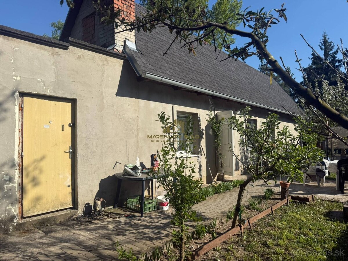 NA PREDAJ celoročná chata – Sekule (Šutrovňa) - 4