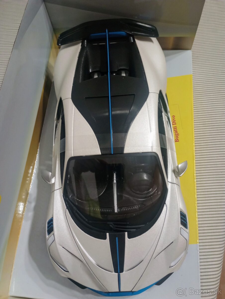 1:18 BUGATTI DIVO a PORSCHE 911 GT3, Bburago - 4
