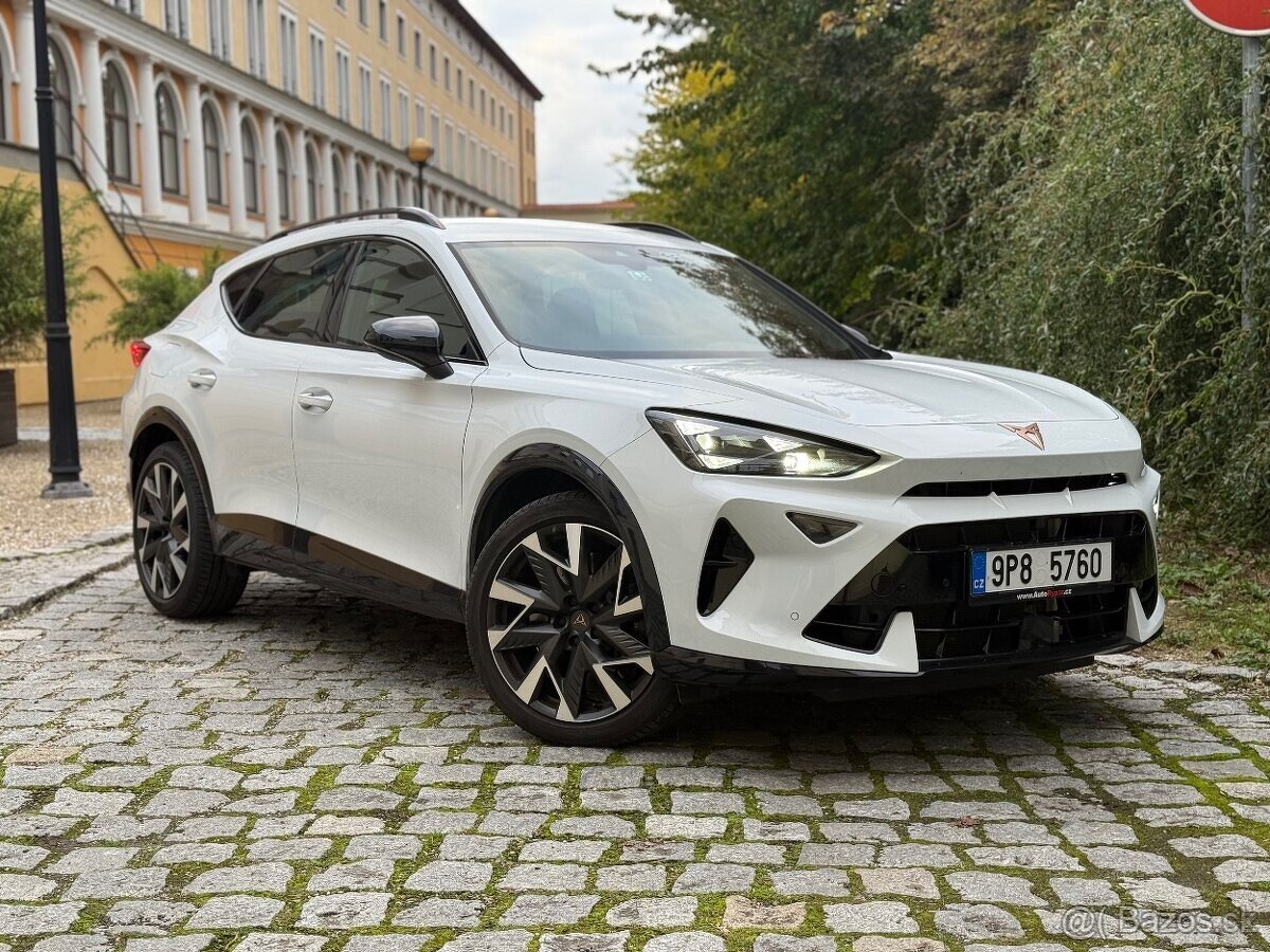 Cupra Formentor VZ, 4x4, 245kw, tažné, TOP výbava - 4