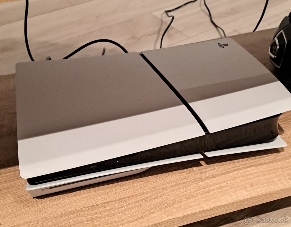Playstation 5 s mechanikou - 4