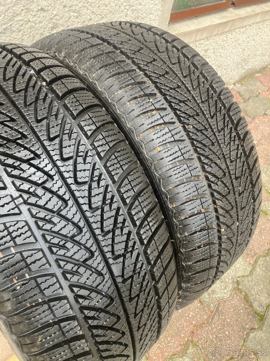 225/40 R18 2ks Goodyear UltraGrip8 - 4