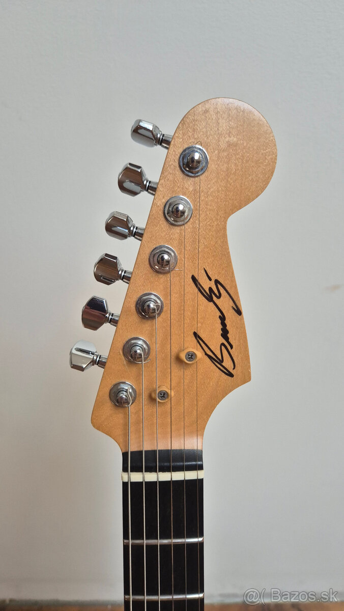 Zákazková elektrická gitara Stratocaster - 4
