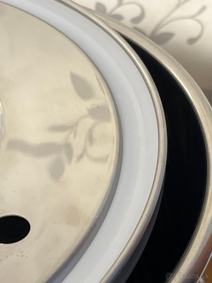 Nepouzity hrniec nerezový - 4