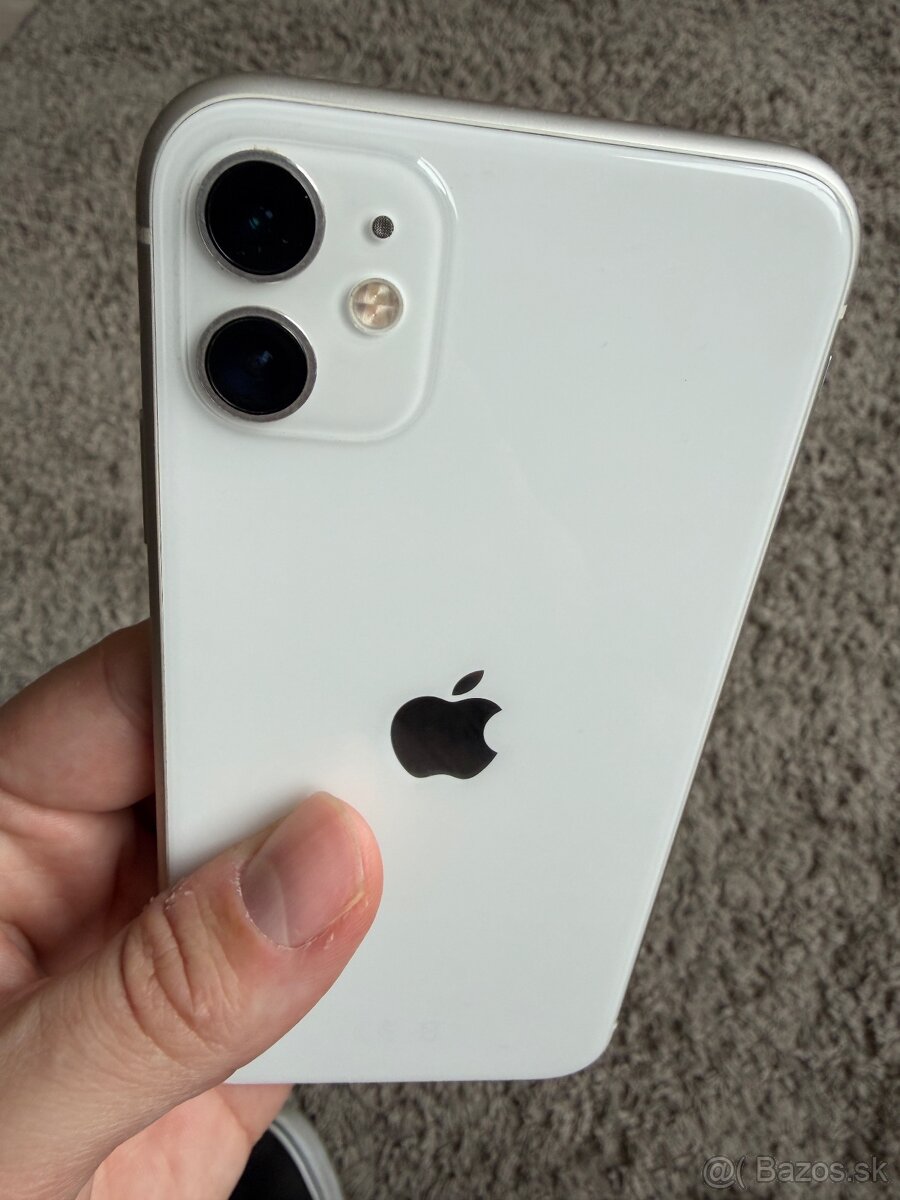 Predám iPhone 11 64gb - 4