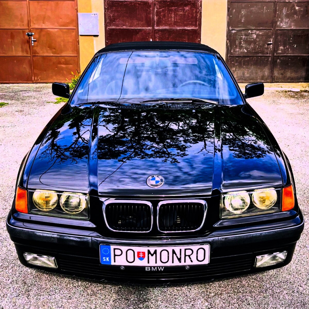 BMW e36 318i 85kW Cabrio - 4