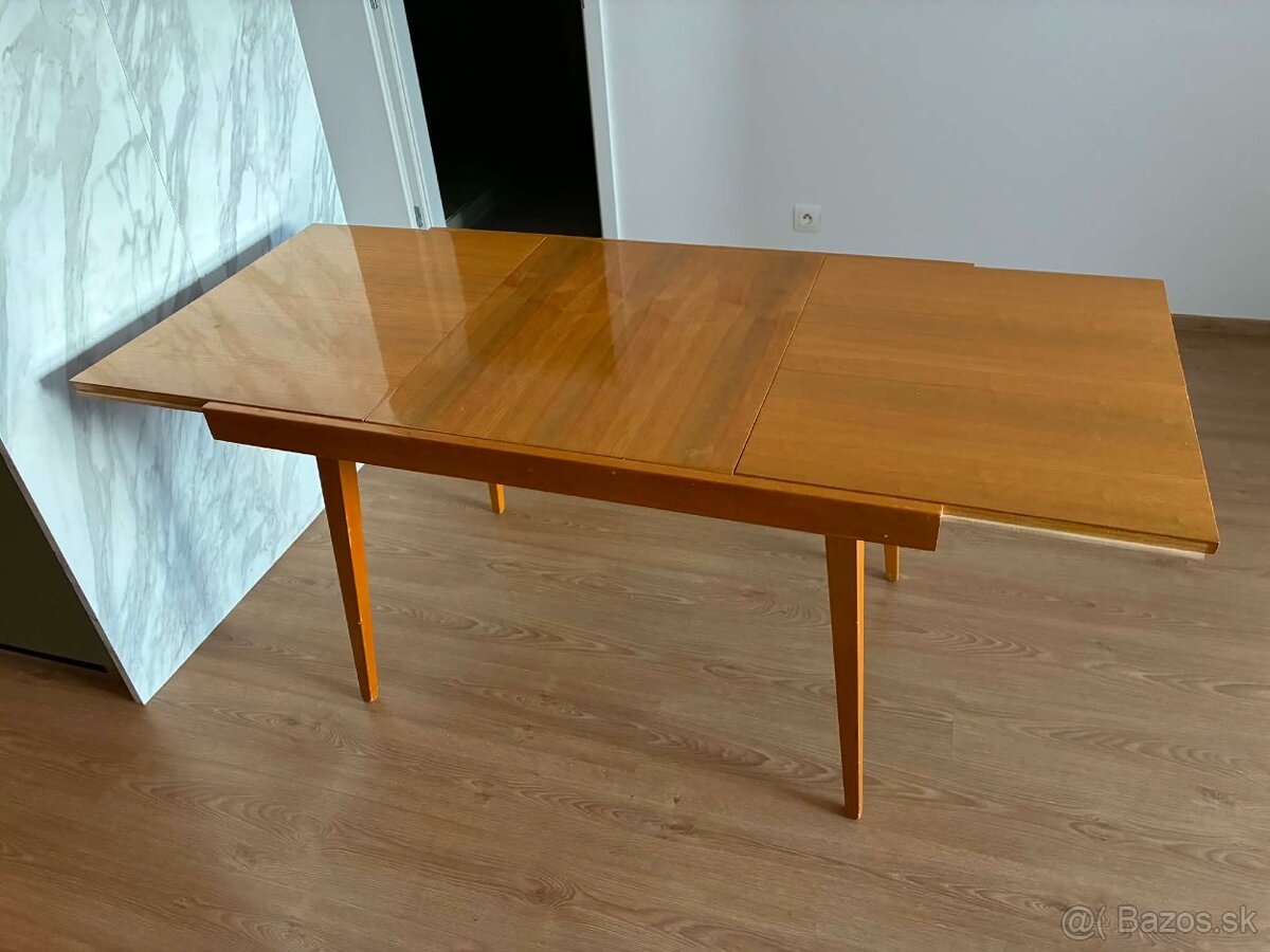 Jedálenský stôl, stoličky - 4