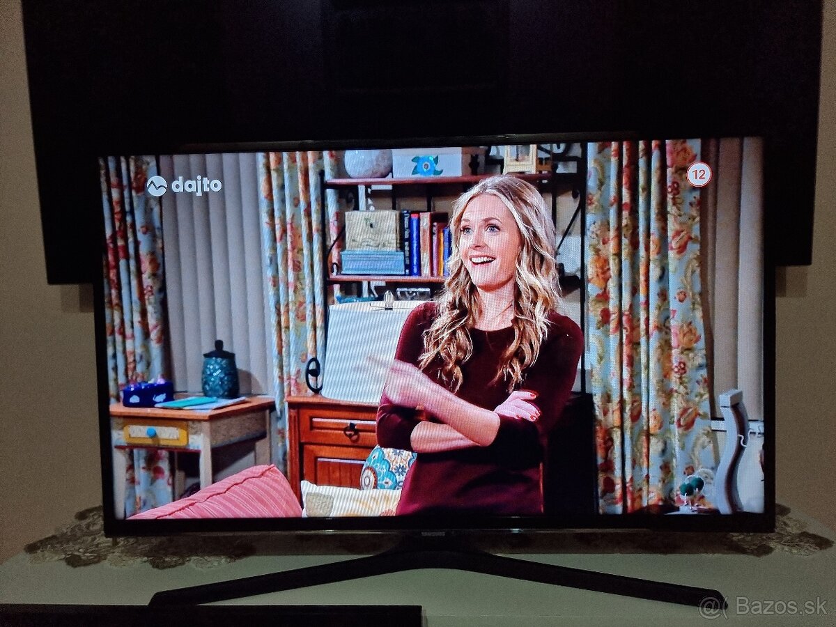Predám FLAT SMART LED TV Samsung UE32J5572SU Full HD s Wi-Fi - 4
