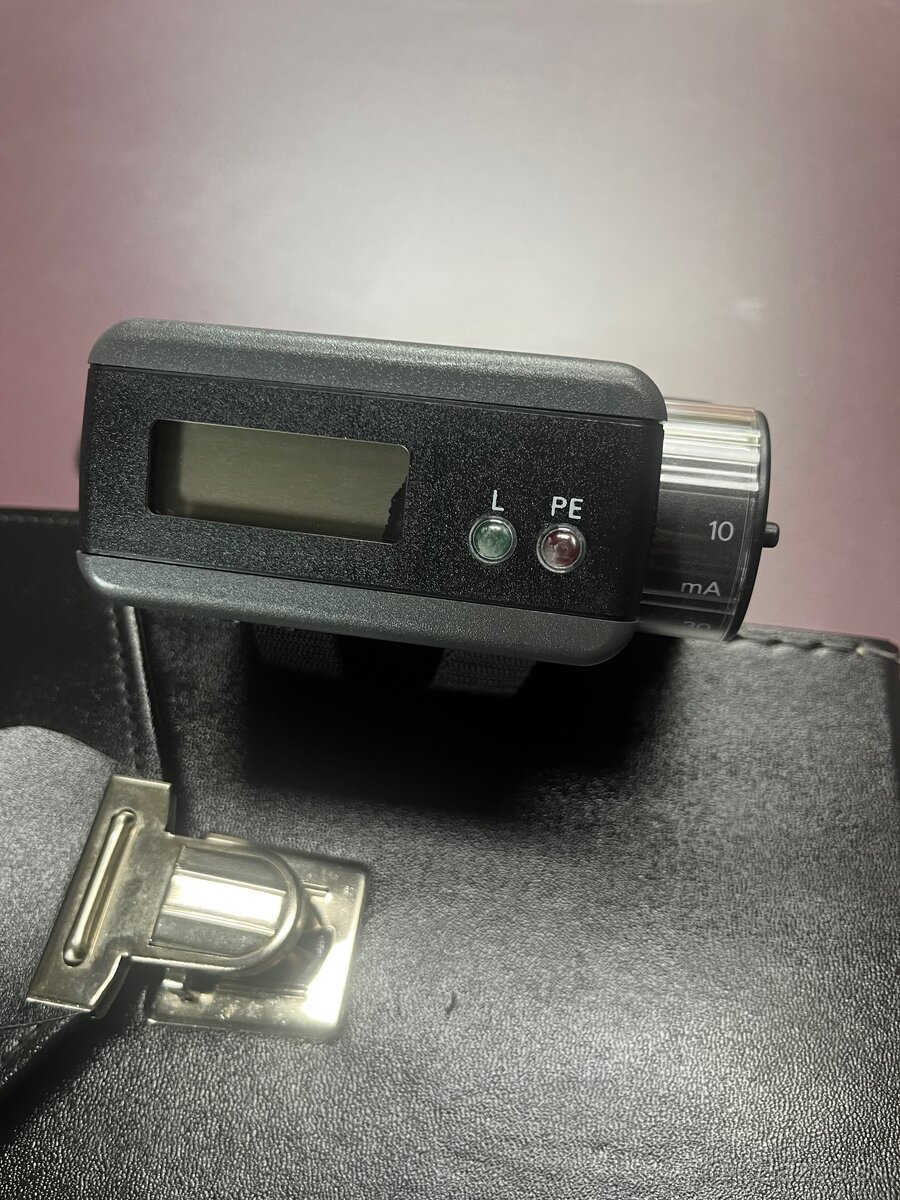 Prístroj na meranie prudových chráničov PU 181 - 4