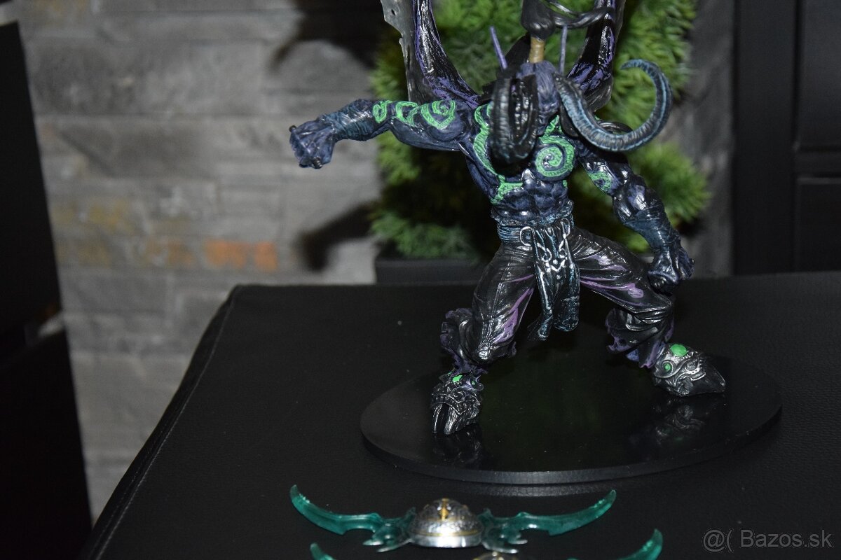 Illidan Stormrage - 37 cm - 4