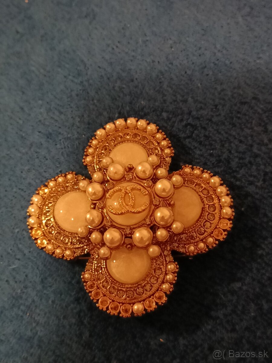 Stará brošňa Chanel - 4