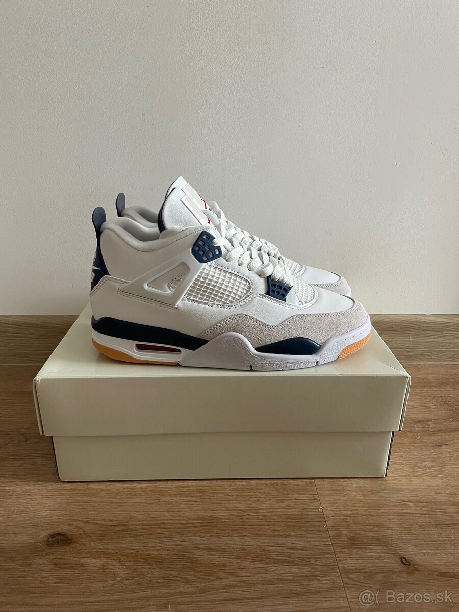 Nike AIR Jordan 4 - 4
