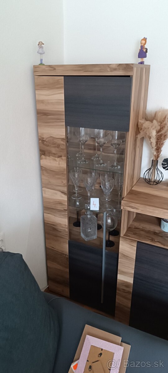 Predám obivaciu stenu - 4