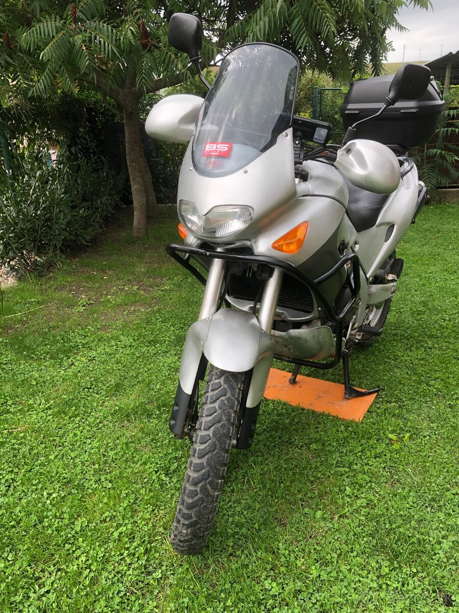 Aprilia Pegso 650 r. v. 2000 - 4