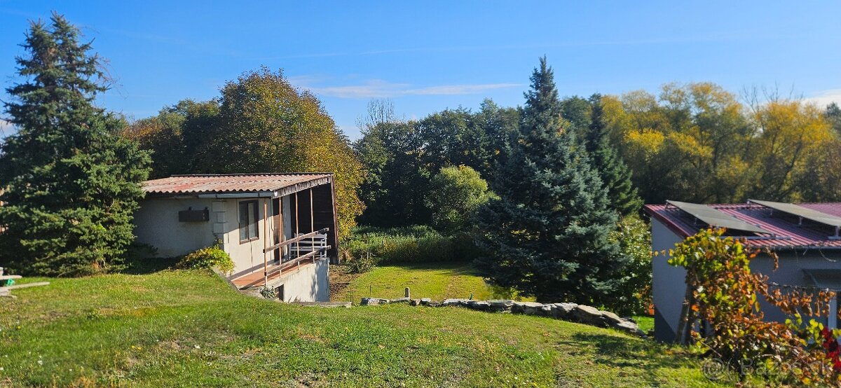 Rekreačný domček (chatka) s veľkým pozemkom - 4