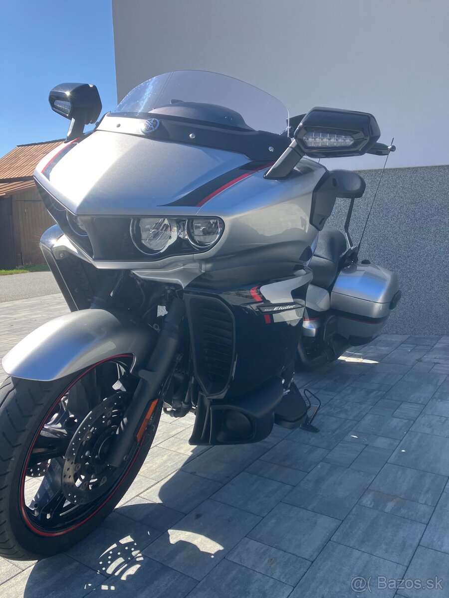 Yamaha Eluder XV 1900 - 4