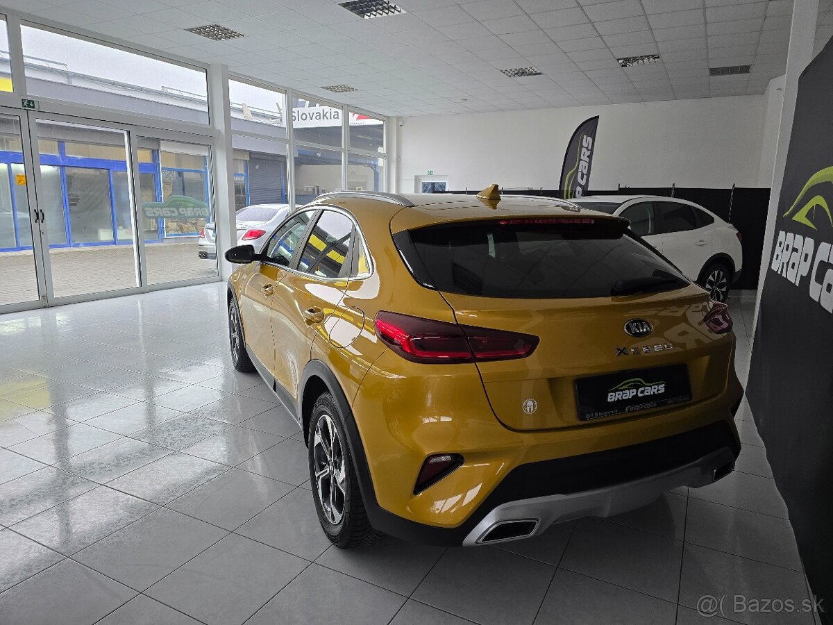 Kia XCeed 1.4 T-GDi Platinum A/T - 4