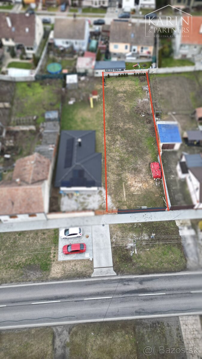 PREDAJ: STAVEBNÝ POZEMOK SO SIEŤAMI - 4