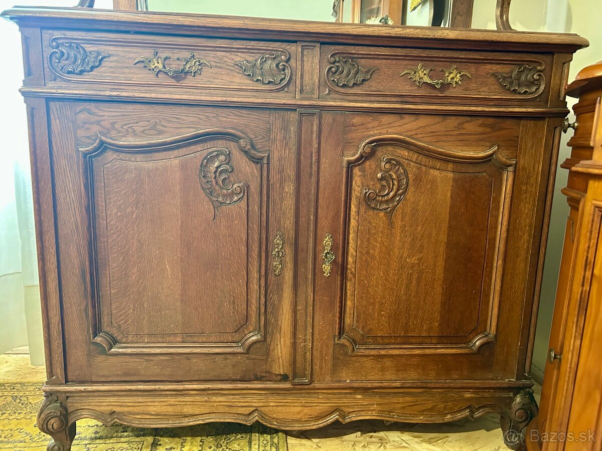 Starožitný drevený príborník - 4