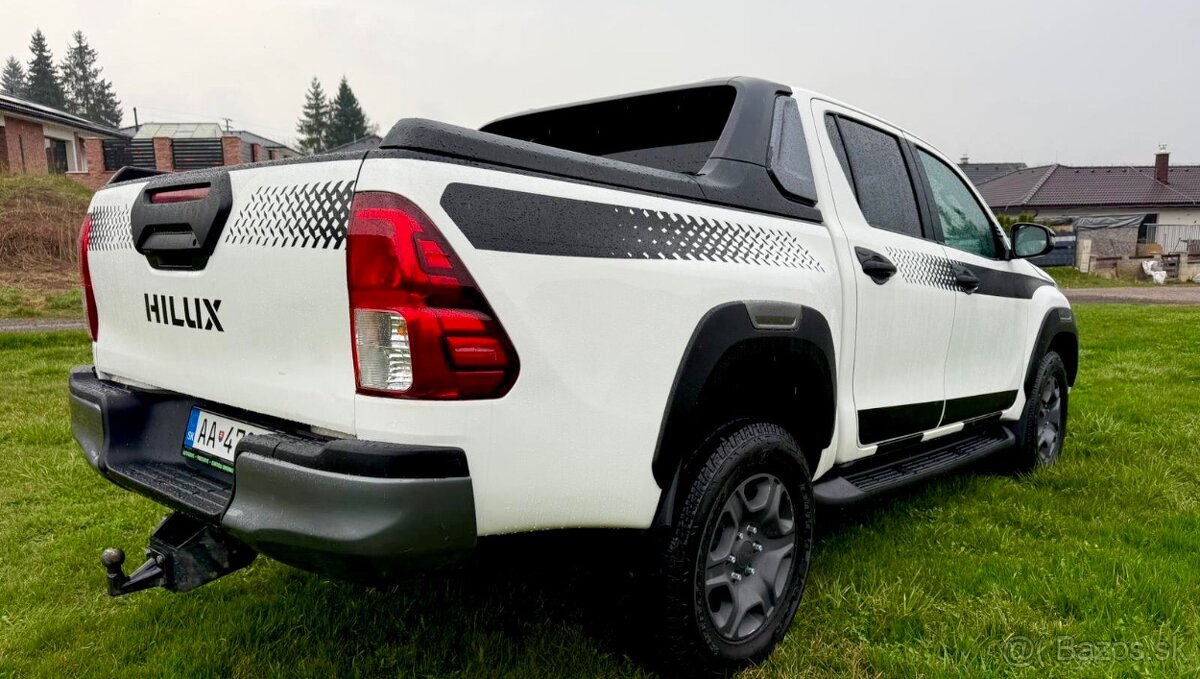 Toyota Hilux DC 2.4 I D-4D 4x4 - 4