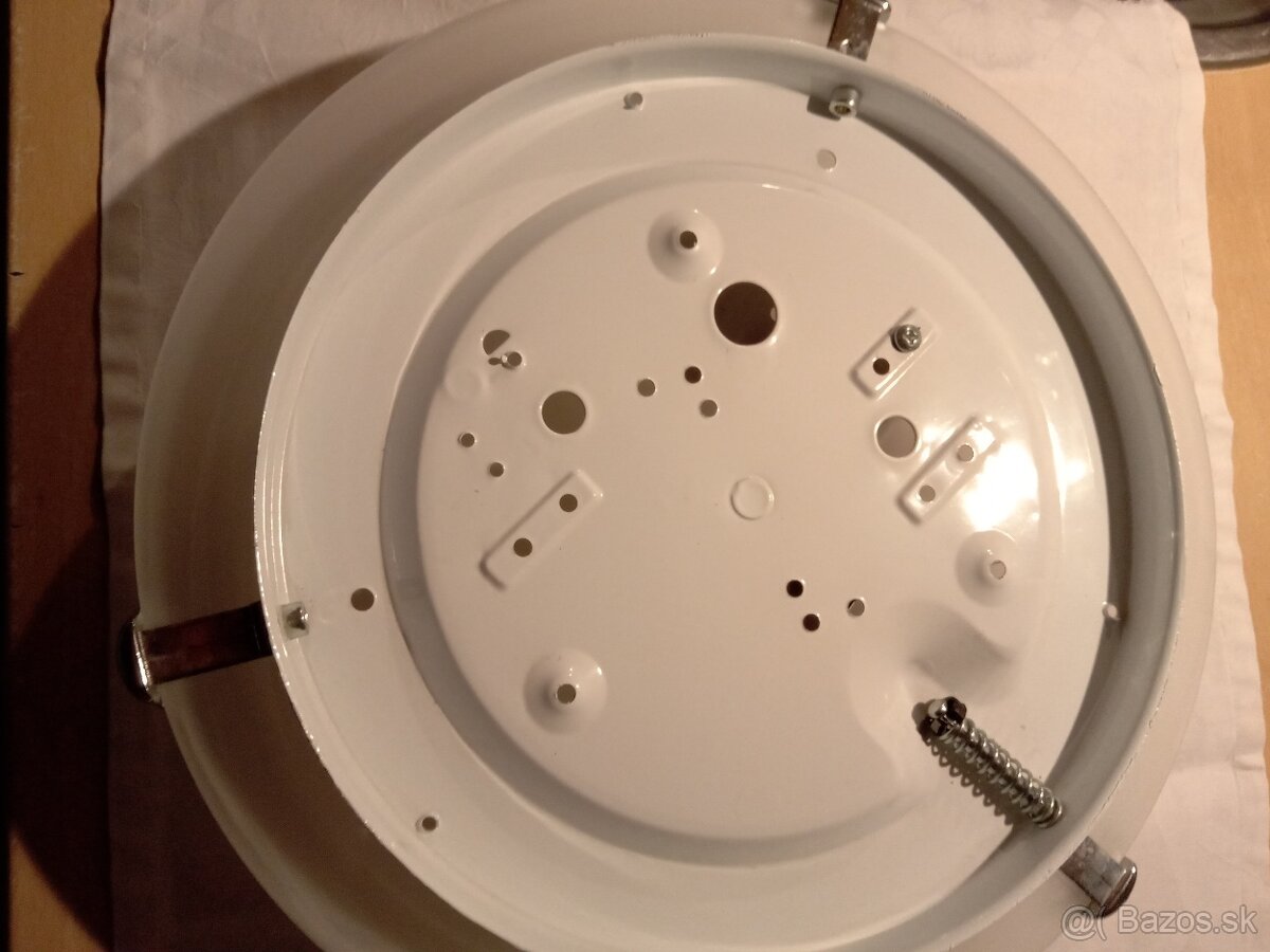 Lustre - 4