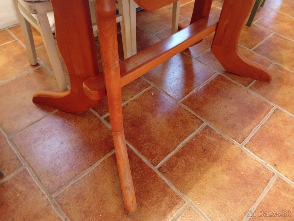 Jedálenský stôl pre 6-8 osôb na repas - 4