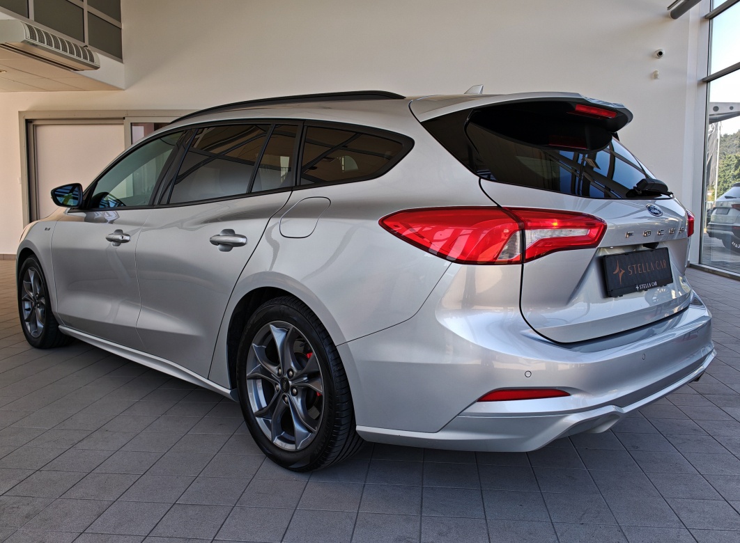 Ford Focus Kombi 1.5 TDCi EcoBlue ST-Line A/T//AJ NA SPLÁTKY - 4