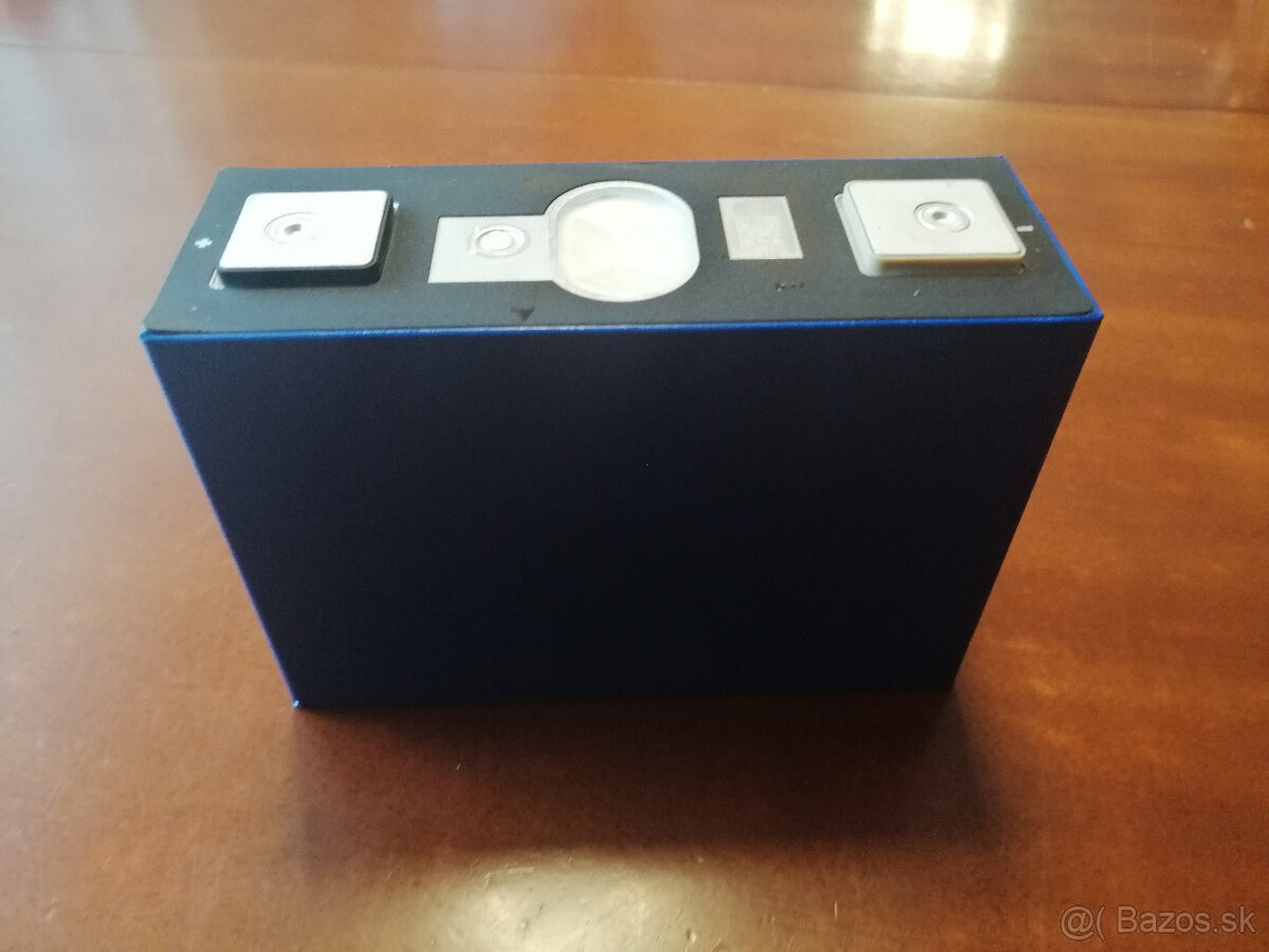 Lithium Ion prizmaticka bateria 3,7V SVOLT - 4