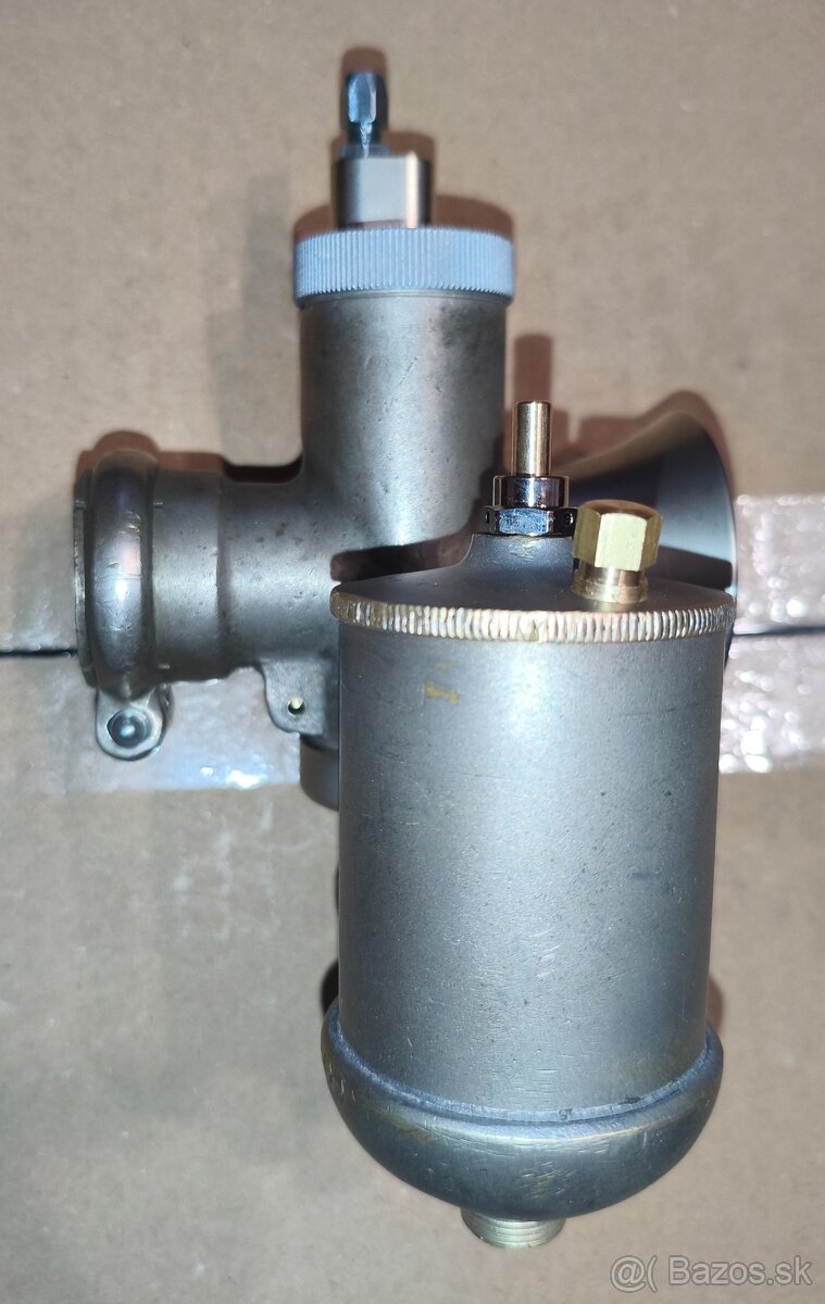 Predám bronzový karburátor Amac 15MDY - objímkový - 4