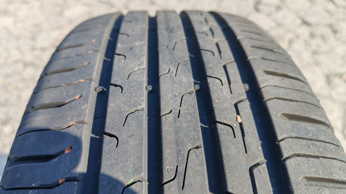 Letné pneu 195/55 R16 --- CONTINENTAL - 4