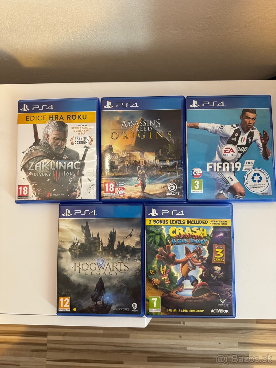 Playstation 4 Slim - 4