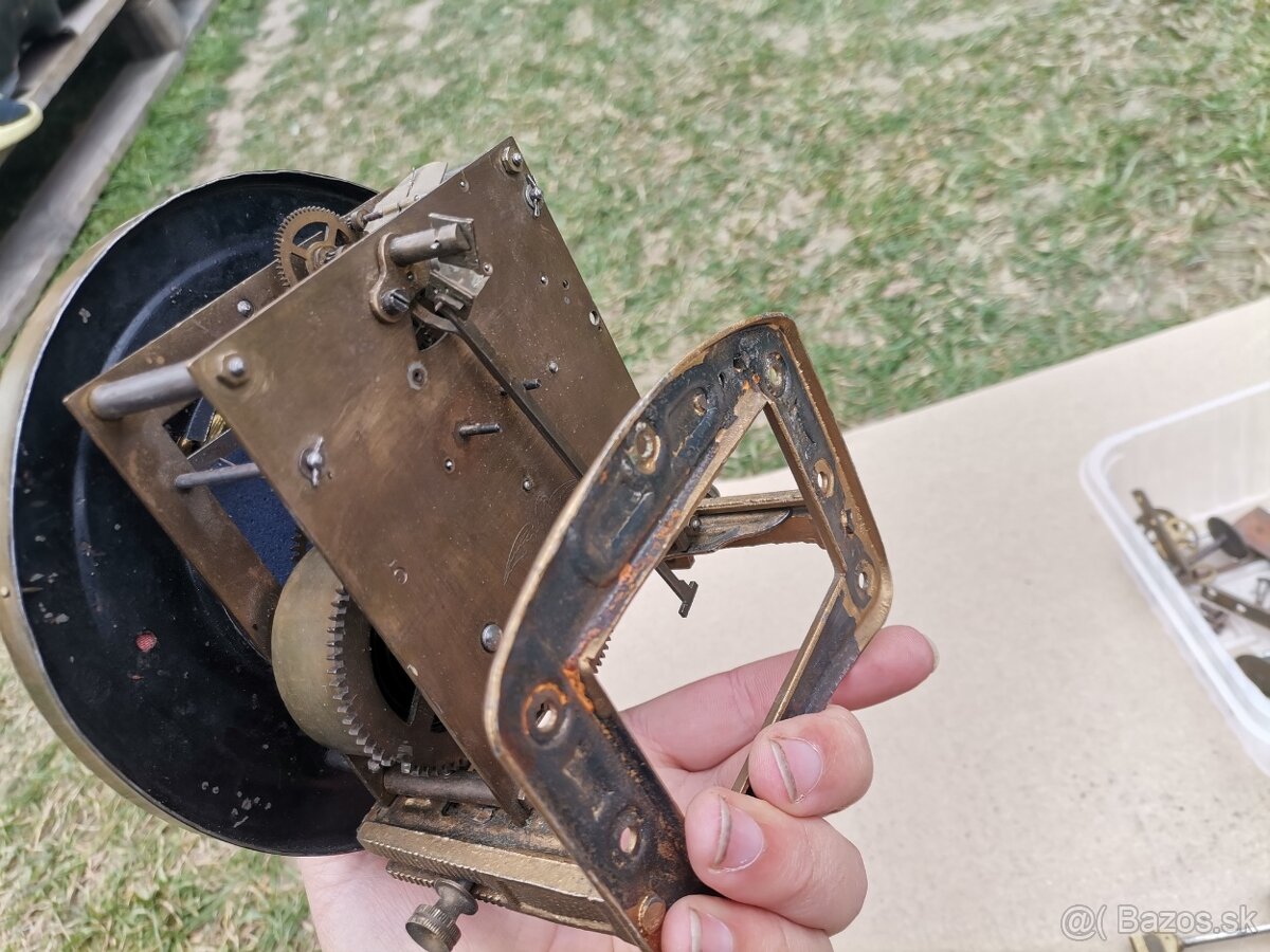 Stroj s kyvadlom na starožitné hodiny - 4