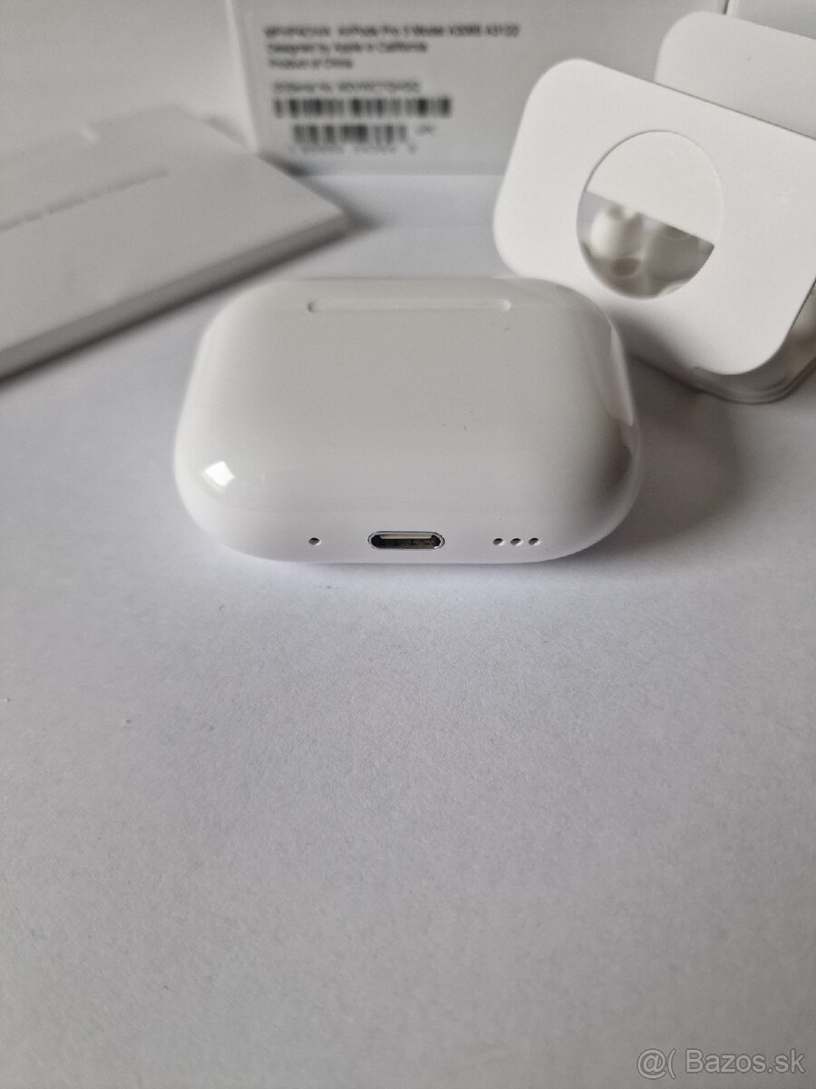 Apple airpods pro 3 - 4