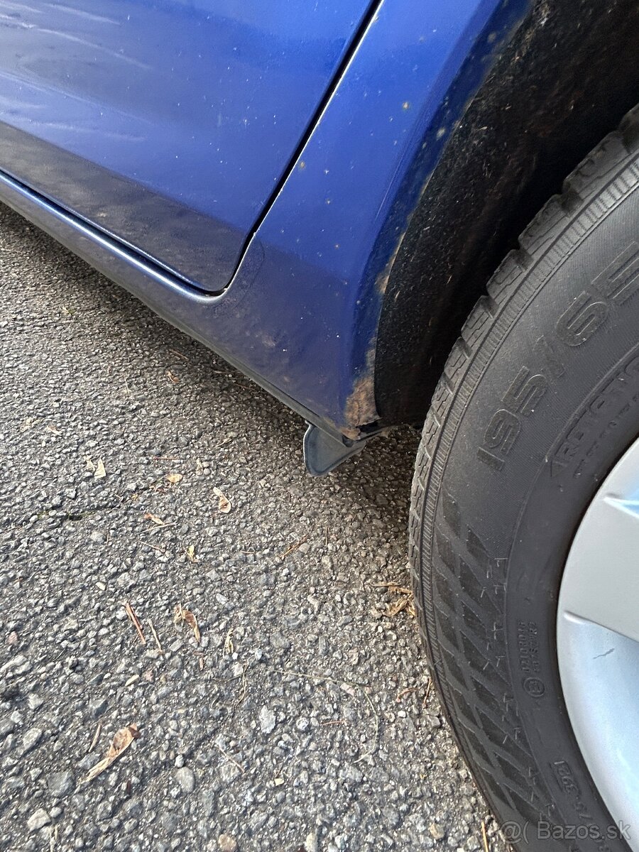 Mazda 3 hatchback - 4