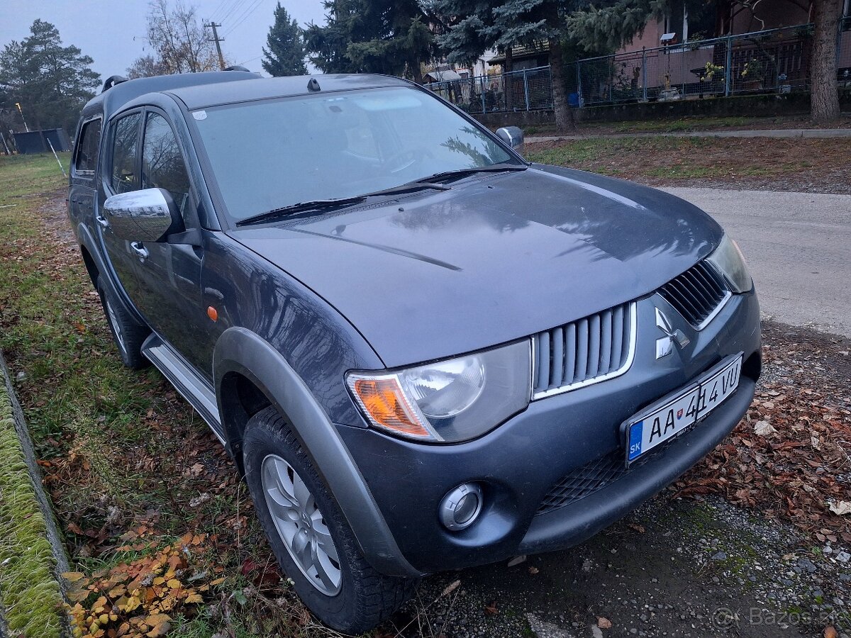MITSUBISHI L200 4X4 NOVÁ STK EK 2027 KLÍMA ŤAŽNÉ