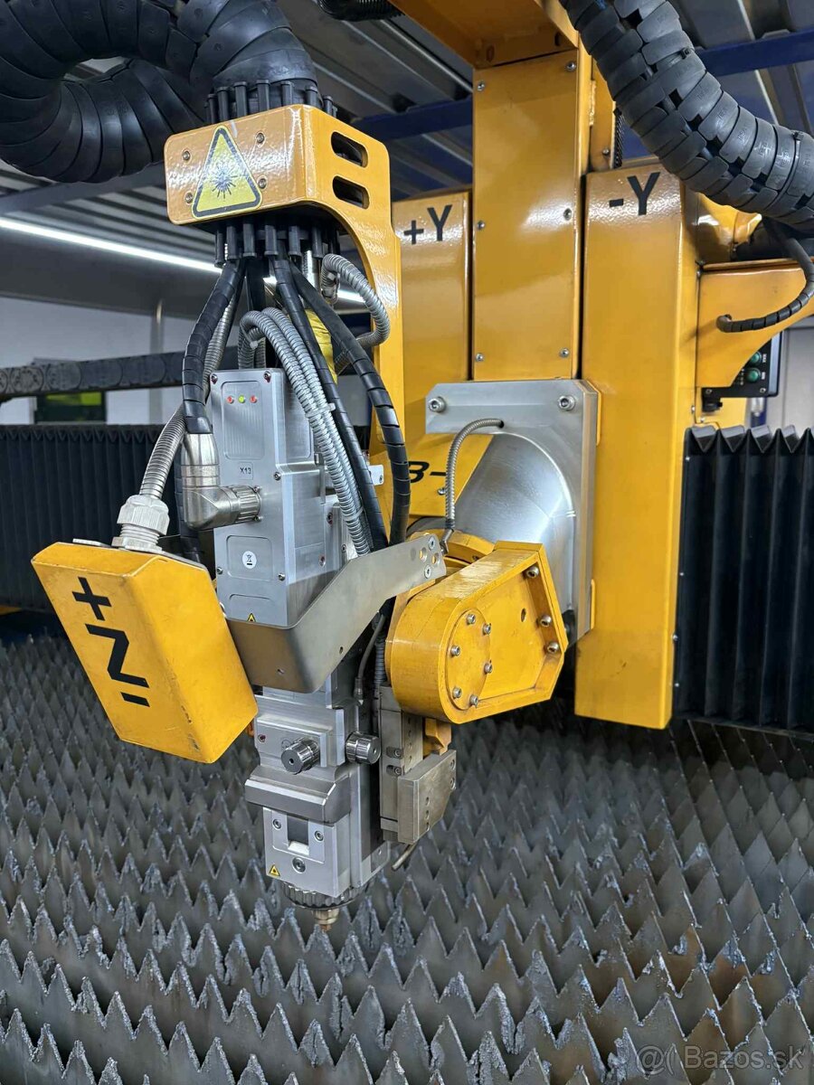 Laserový rezací stroj s 3D pálenim - 4