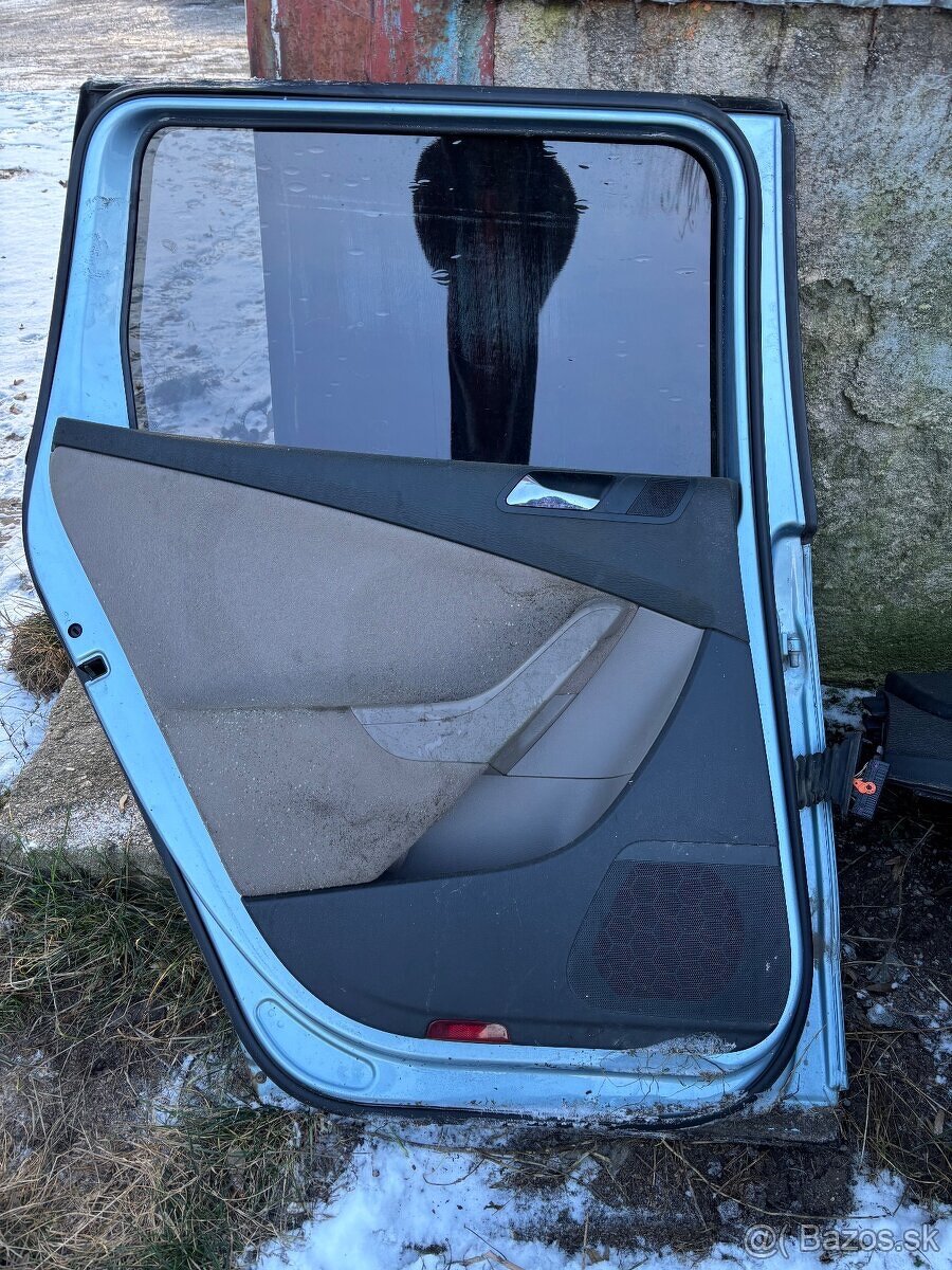 Zadné dvere Volkswagen Passat B6 Combi - 4