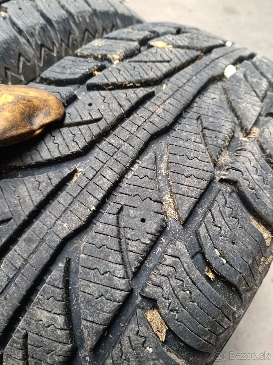 Cooper Weathermaster 215/70R16 Suzuki Grand Vitara - 4