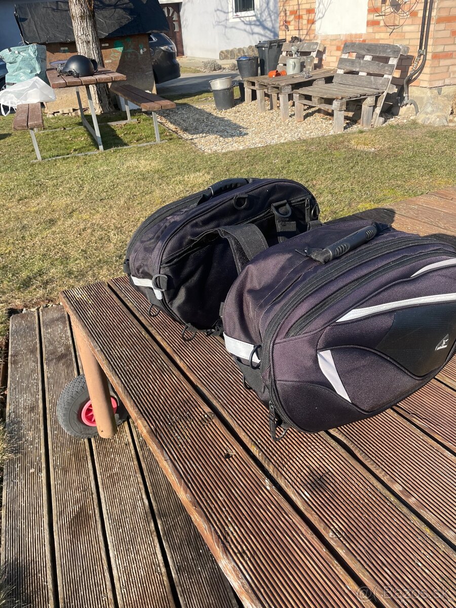 Kapsy na motorku. - 4