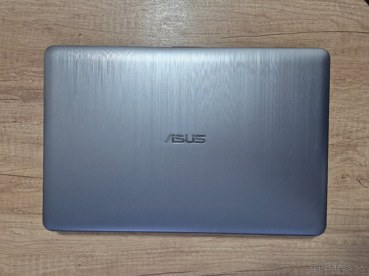 Asus Vivobook X540BA /AMD A6-9225/4GB RAM/FHD/256GB SSD - 4