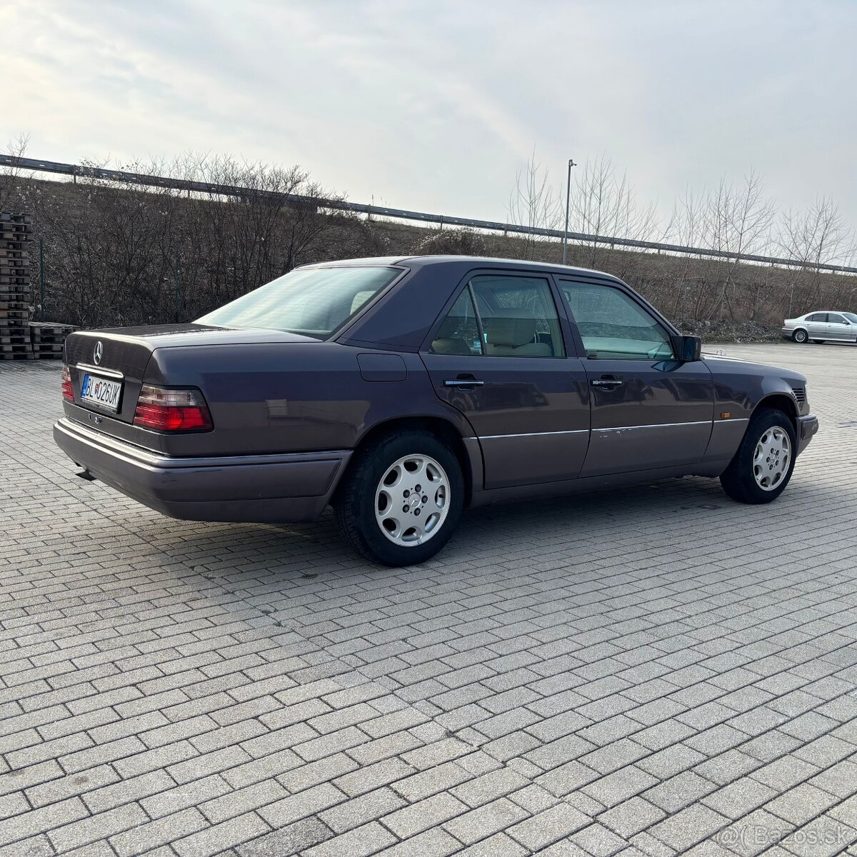 Mercedes-Benz E 250 2.5TDI 83kw - 4