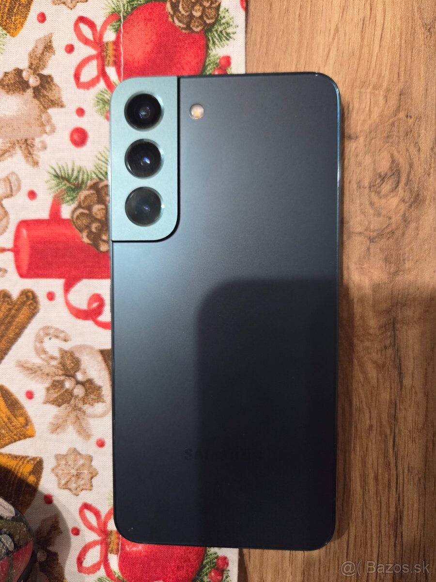 Samsung S 22 - 4