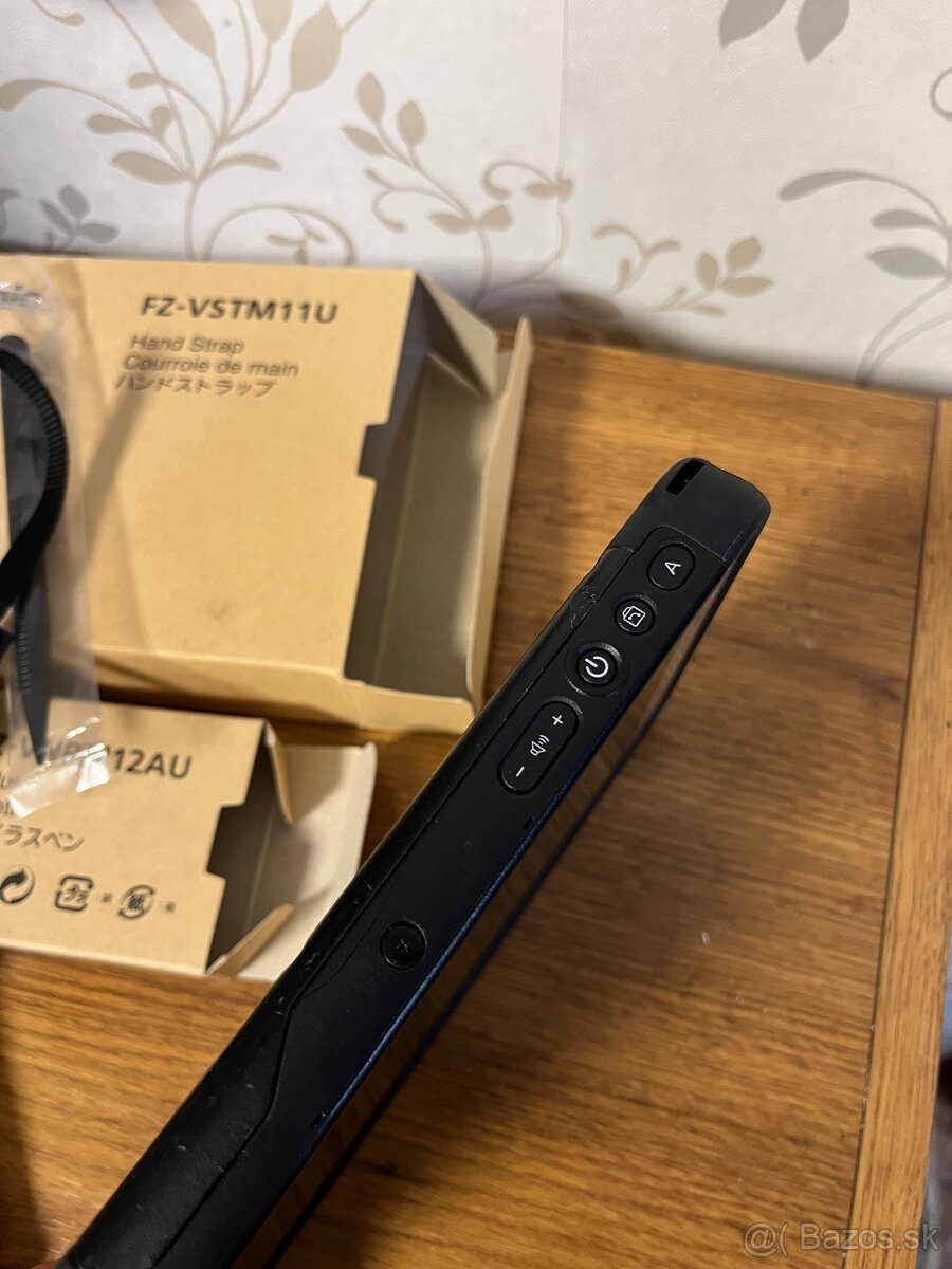 Panasonic FZ-M1 s príslušenstvom - 4