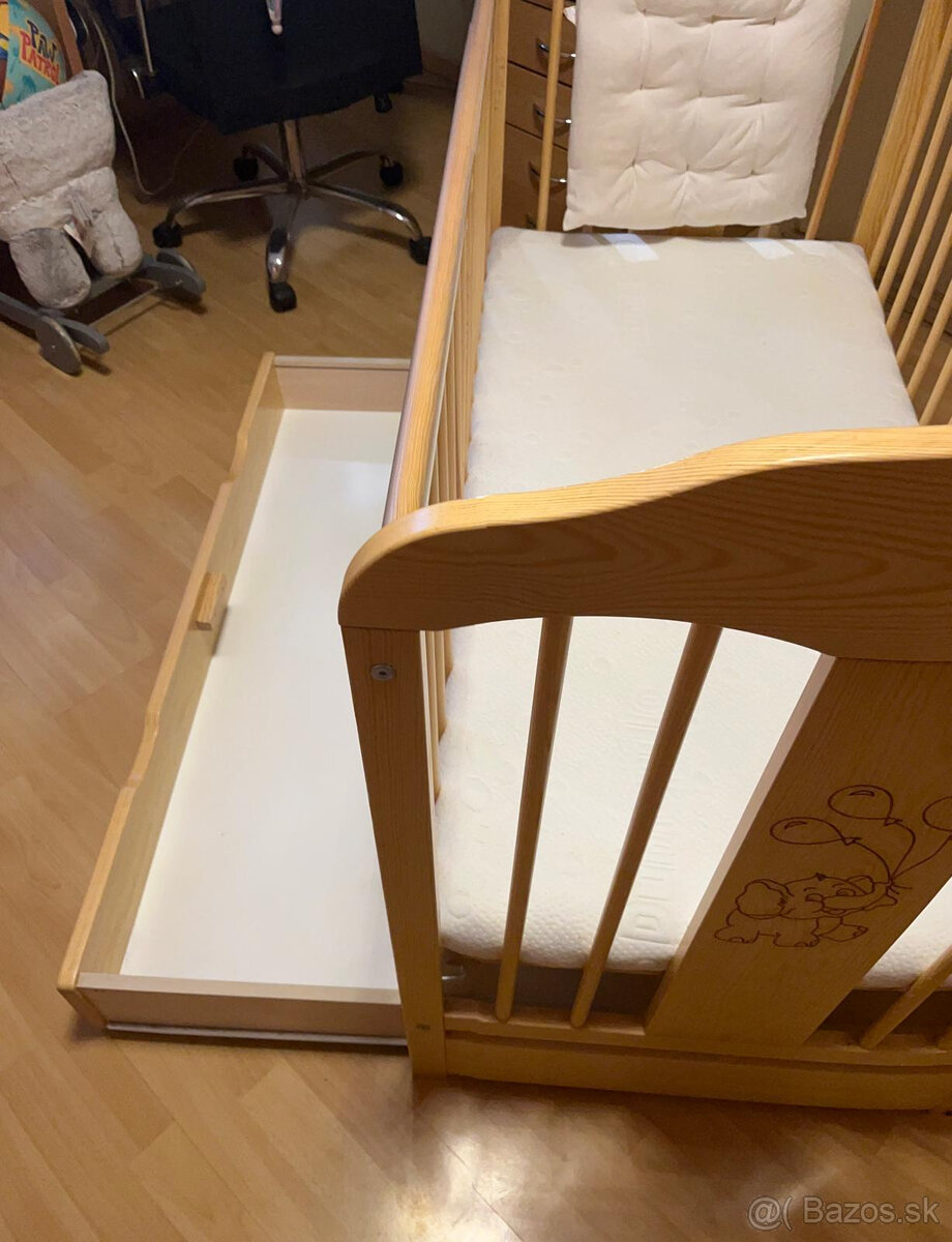 Detská postielka aj s matracom - 4