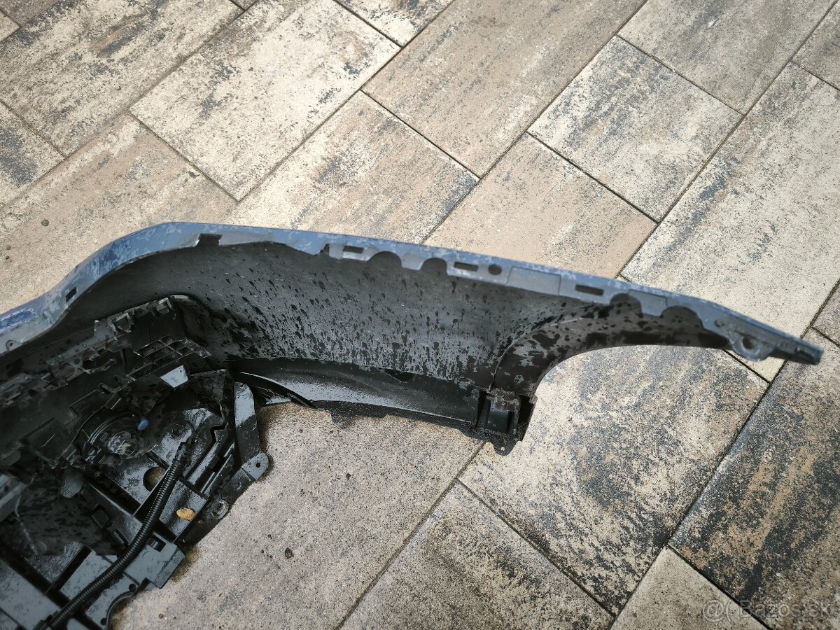 Přední nárazník Renault laguna 3 - 4