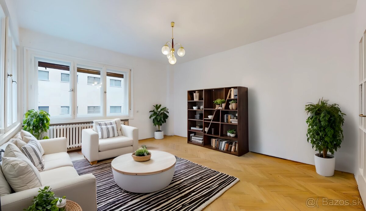 Staromestský byt na Gorkého ul. s terasou - 4